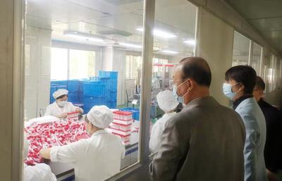 安慶市市場監督管理局檢查調研桐城市疫情防控醫療器械生產企業