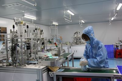我市一企業首次上榜出口“白名單” 醫用口罩有了通關“護身符”